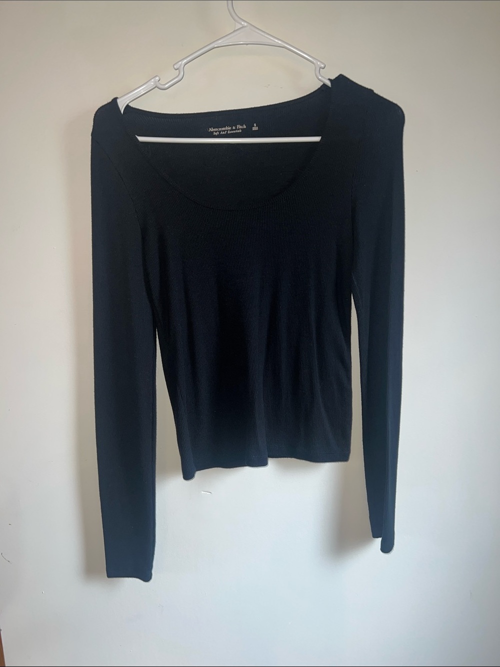 Abercrombie & Fitch Black Ribbed Long-Sleeve Scoop Top